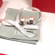 Christian Dior Tribales Boucles d'oreilles à tige en forme d'étoile avec diamants colorés et perles blanches