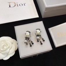 Christian Dior Tribales Diamants Pendentifs Pompons Boucles d'oreilles pendantes en argent antique Bijoux en perles blanches