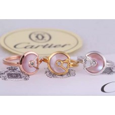 Bague Amulette de Cartier Opale Rose Avec Diamant en Or Jaune Or Blanc et Or Rose Bague Amulette de Cartier Opale Rose Avec Diamant en Or Jaune Or Blanc et Or Rose