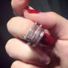 Cartier Juste Un Clou Bague double clou en or blanc et diamants
