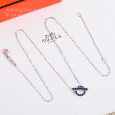 Collier Hermes Finesse avec pierres précieuses spinelles bleues en or blanc