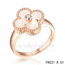 Bague Van Cleef Alhambra en or rose avec nacre blanche