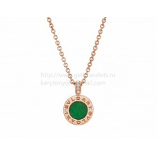 Collier BVLGARI BVLGARI Or rose avec jade vert et pavé de diamants Collier BVLGARI BVLGARI Or rose avec jade vert et pavé de diamants