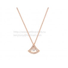 Collier Bvlgari Divas Dream ajouré en or rose avec diamant central et pavé de diamants