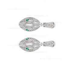 Boucles d'oreilles Bvlgari Serpenti en or blanc 18 carats avec pavé de diamants et yeux émeraude