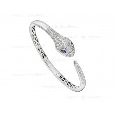 Bracelet jonc Bvlgari Serpenti en or blanc 18 carats serti d'yeux en saphir bleu et pavé de diamants