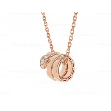 Collier pendentif Bvlgari Serpenti Viper en or rose 18 carats serti de diamants demi-pavés Collier pendentif Bvlgari Serpenti Viper en or rose 18 carats serti de diamants demi-pavés