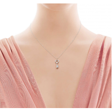 Collier avec pendentif clé en forme de cœur Tiffany Keys, prix Dubaï 35483853