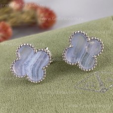 Van Cleef Arpels Boucles d'oreilles Alhambra Or blanc Calcédoine