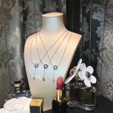 Tiffany Atlas Circle Crystals Bar Pendentif Collier à pampilles Design perturbateur