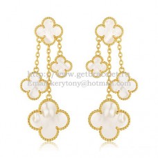 Van Cleef Arpels Boucles D'oreilles Magic Alhambra 4 Motifs Or Jaune Avec Nacre Blanche Van Cleef Arpels Boucles D'oreilles Magic Alhambra 4 Motifs Or Jaune Avec Nacre Blanche