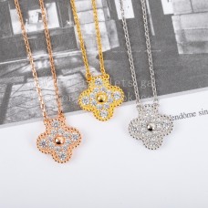 Van Cleef Arpels Pendentif Sweet Alhambra avec diamants Or jaune/Or rose/Or blanc