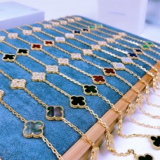 Van Cleef Arpels Sautoir Alhambra 20 Motifs Nacre avec Diamant Plus de Couleur