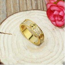 Bague Love Cartier en or jaune 18 carats pavée de diamants